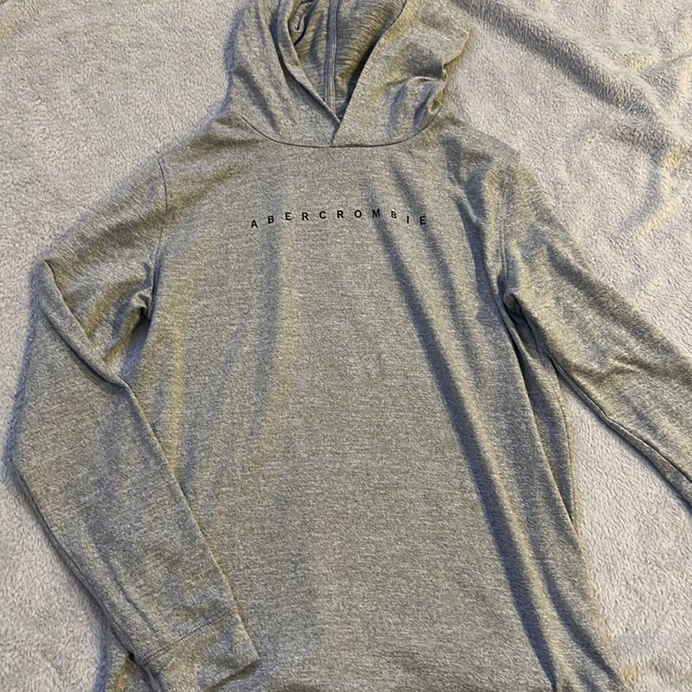 Long sleeve hooded size 13/14 shirt. Boys Abercrombie